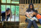 18-year-old single mother: The identity of the woman in black is gradually revealed – who is she?